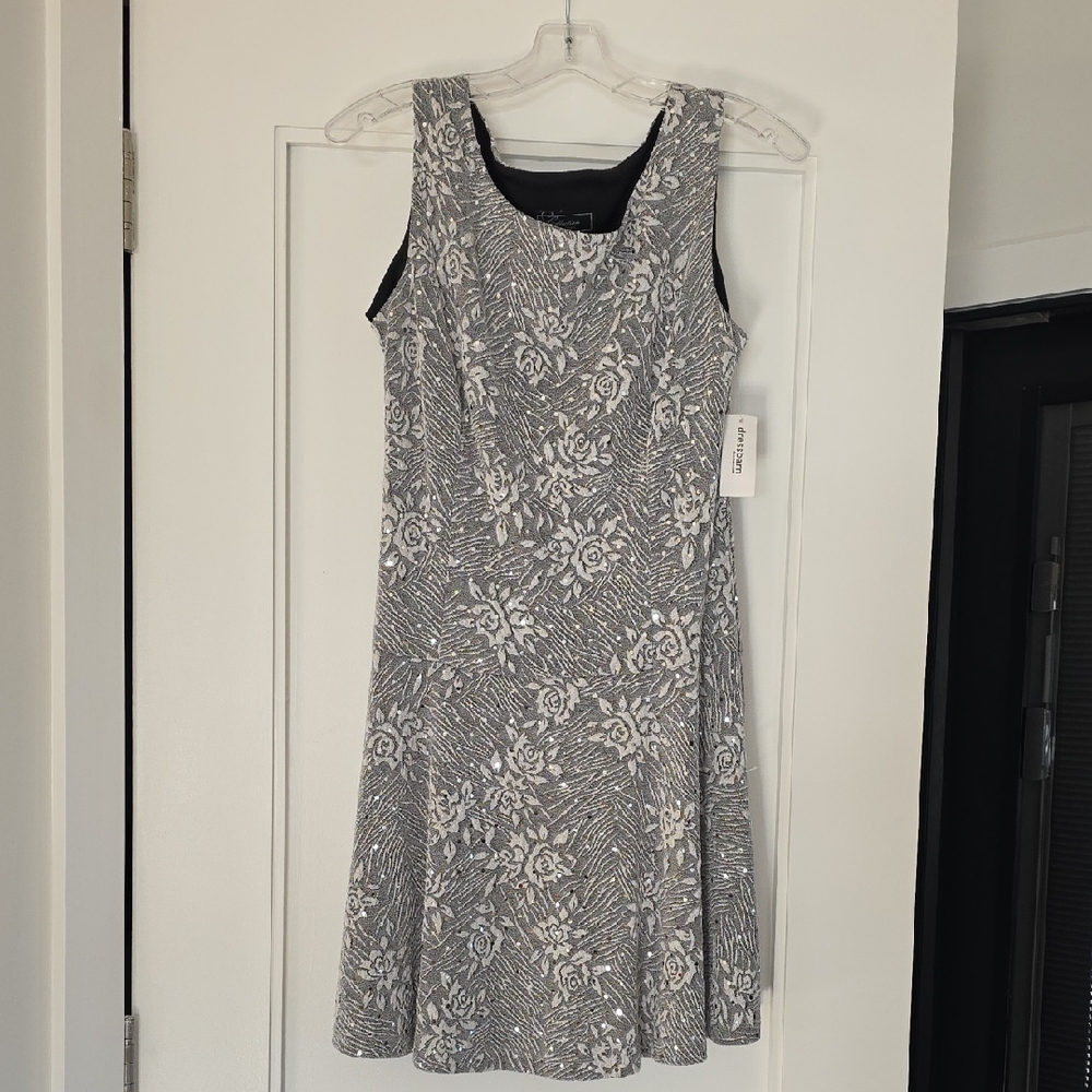 NWT - Dressbarn Black and White Floral Midi Dress